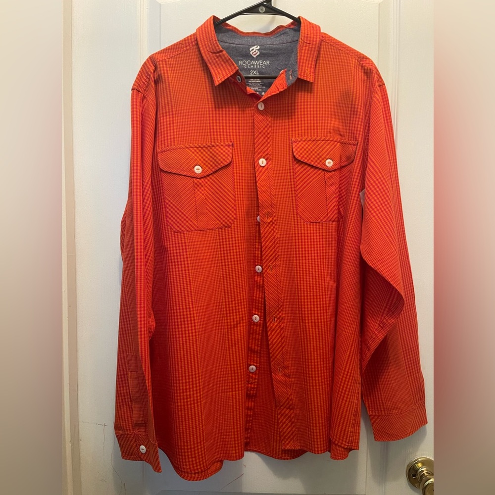 Reddish/orange men’s button down shirt
